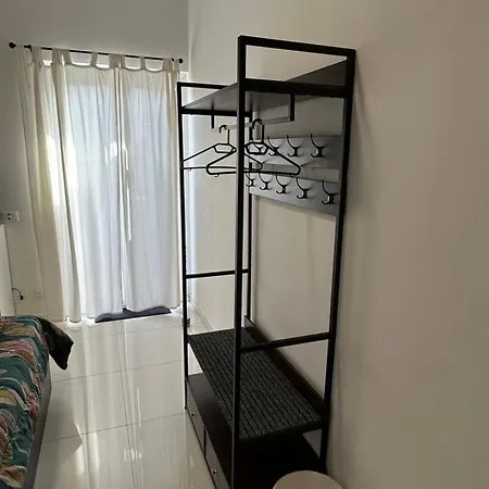 The House Fiera Di Roma Aeroporto Fiumicino Bed & Breakfast