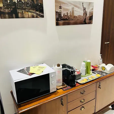 The House Fiera Di Roma Aeroporto Fiumicino Bed & Breakfast *