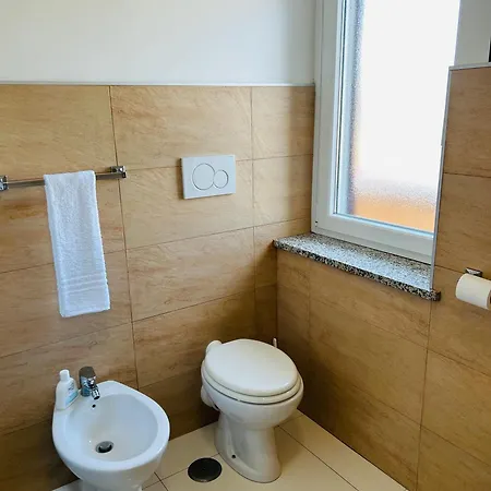 Bed & Breakfast The House Fiera Di Roma Aeroporto Fiumicino *